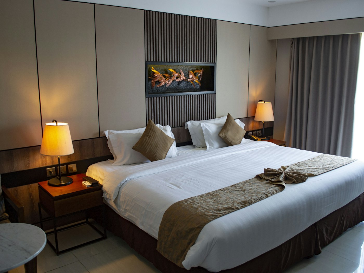 A calm, comfortable bedroom in one of our Saïdia homes